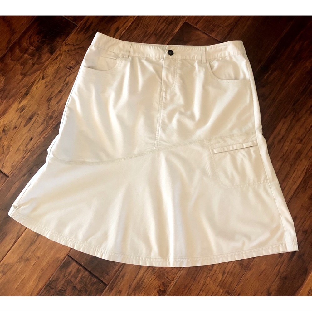 EUC PrAna (10) Breathe Skirt in Khaki